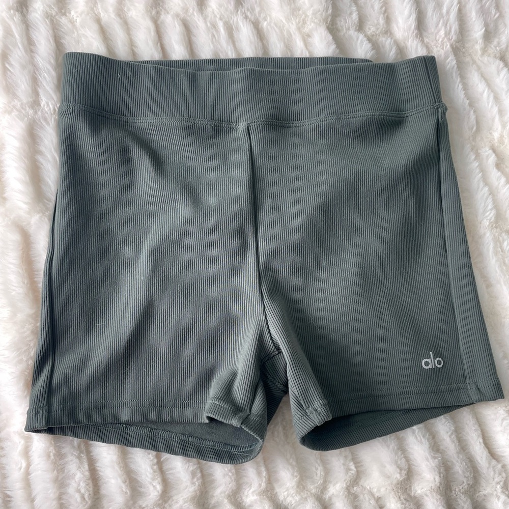 ALO yoga shorts